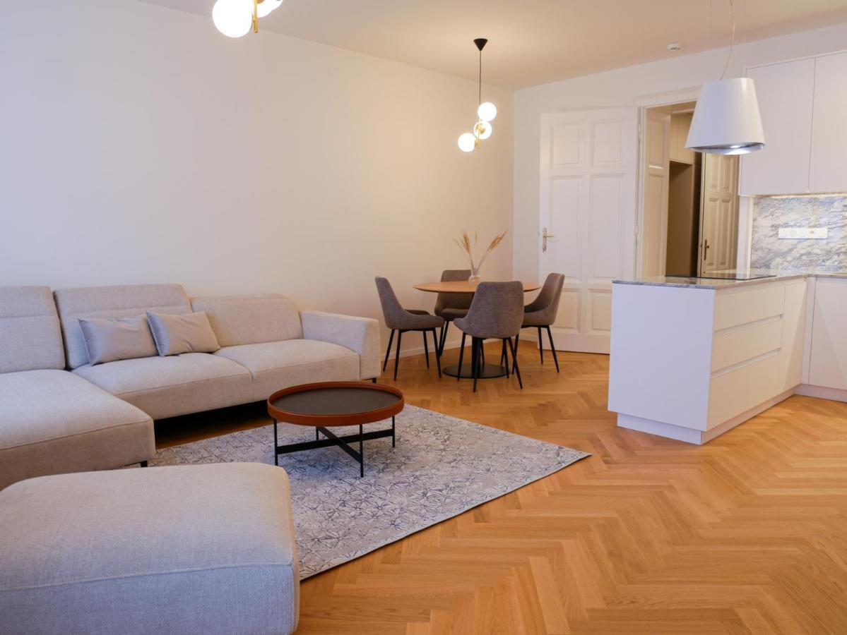 Laurinska 1 Apartments Bratislava Exterior foto