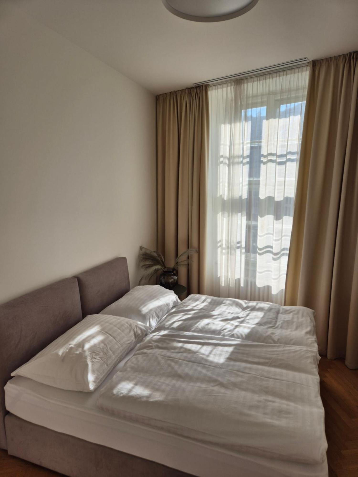 Laurinska 1 Apartments Bratislava Exterior foto